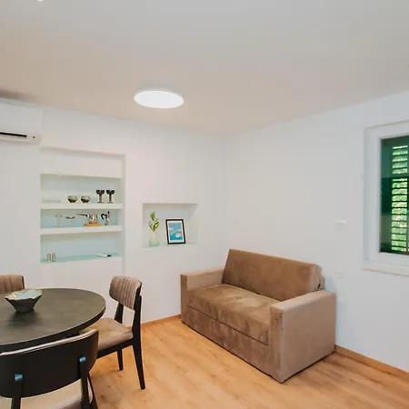 News Apartment